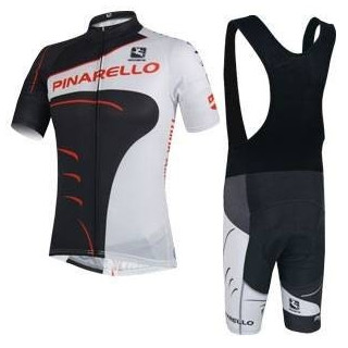 Conjunto corto de ciclismo Pinarello: comodidad y estilo para tus paseos