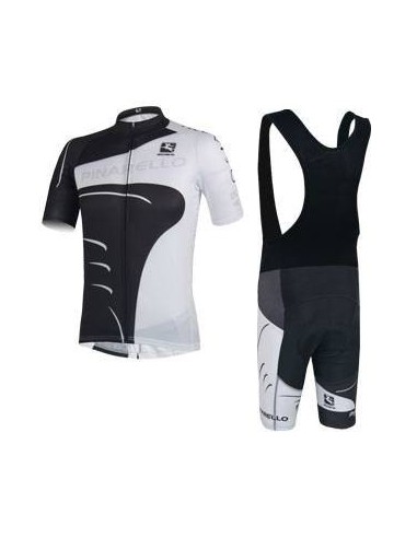 Equipación de ciclismo corta Pinarello para un verano cómodo y fresco