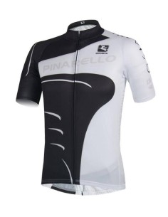 Equipación de ciclismo corta Pinarello para un verano cómodo y fresco 2