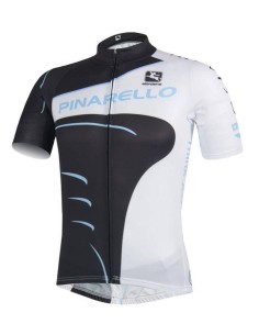 Conjunto corto de ciclismo Pinarello: comodidad y estilo para tus rutas 2