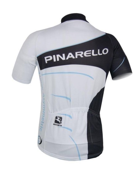Conjunto corto de ciclismo Pinarello: comodidad y estilo para tus rutas