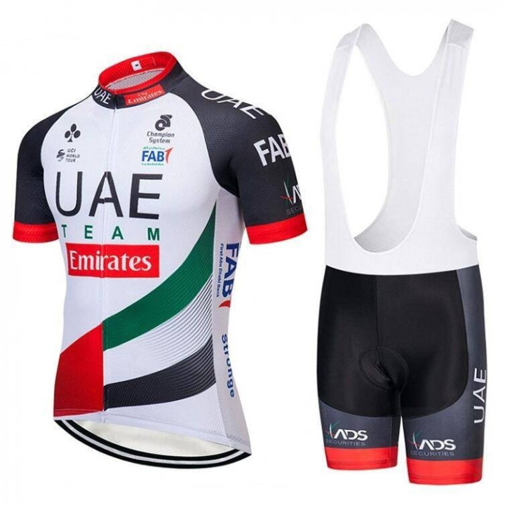 Conjunto corto de ciclismo UAE: comodidad y frescura para tus paseos
