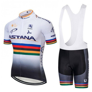 Conjunto de ciclismo corto UCI Mondo Champion Astana: comodidad y estilo para tus rutas
