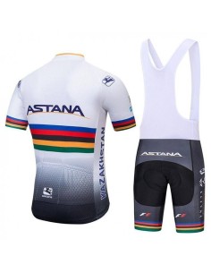 Conjunto de ciclismo corto UCI Mondo Champion Astana: comodidad y estilo para tus rutas 2
