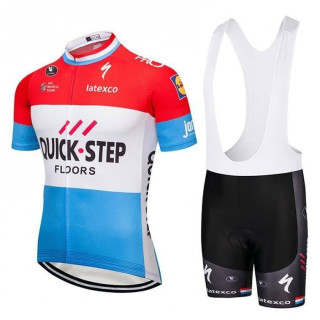 Conjunto de ciclismo corto Quick Step: comodidad y estilo para tus rutas