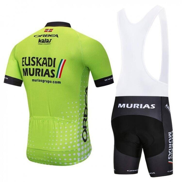 Equipación corta de ciclismo Euskadi Murias: comodidad y estilo para tus rutas