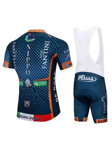 Conjunto corto de ciclismo Santini: comodidad y frescura para tus paseos