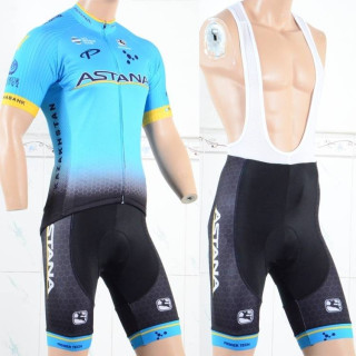 Conjunto corto de ciclismo Astana: comodidad y frescura para tus paseos