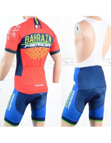Conjunto corto de ciclismo BAHRAIN Merida: comodidad y estilo para tus paseos
