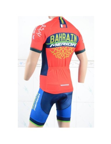 Conjunto corto de ciclismo BAHRAIN Merida: comodidad y estilo para tus paseos
