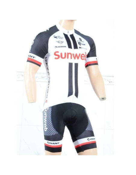Conjunto corto de ciclismo Sunweb: comodidad y calidad para tus rutas