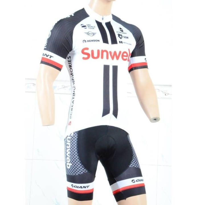 Conjunto corto de ciclismo Sunweb: comodidad y calidad para tus rutas