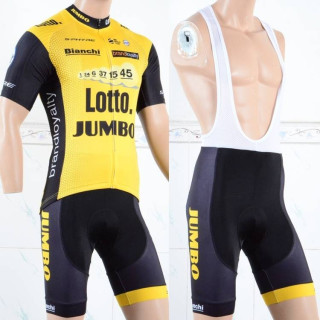 Conjunto corto de ciclismo Lotto: comodidad y estilo para tus rutas