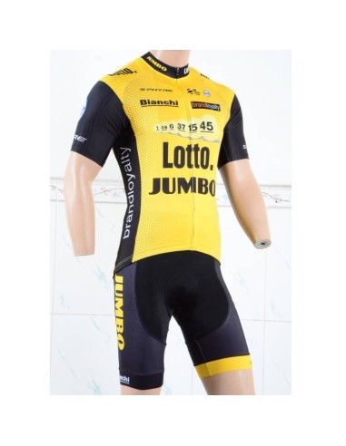 Conjunto corto de ciclismo Lotto: comodidad y estilo para tus rutas