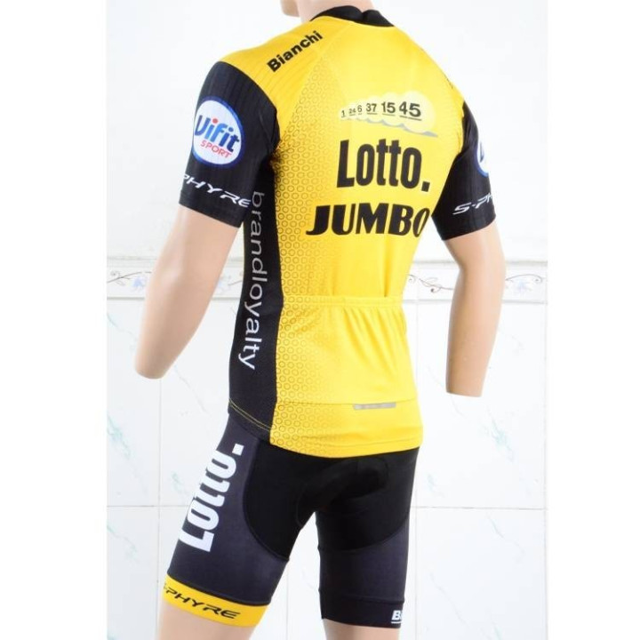 Conjunto corto de ciclismo Lotto: comodidad y estilo para tus rutas
