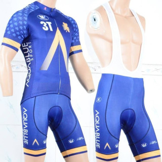 Conjunto corto de ciclismo Aquablue: comodidad y estilo para tus paseos