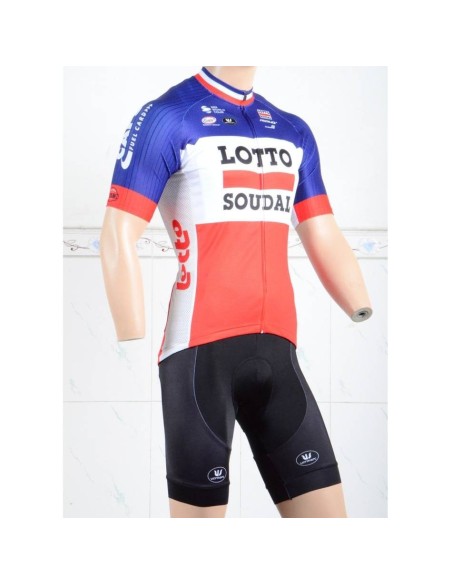 Conjunto corto de ciclismo Lotto: comodidad y frescura para tus rutas de verano