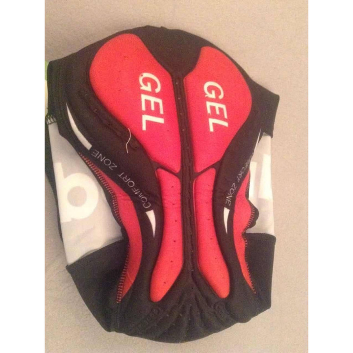 Conjunto corto de ciclismo Lotto: comodidad y frescura para tus rutas de verano