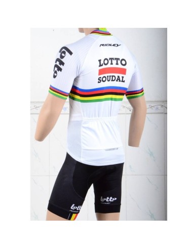Conjunto corto de ciclismo Lotto: comodidad y estilo para tus paseos