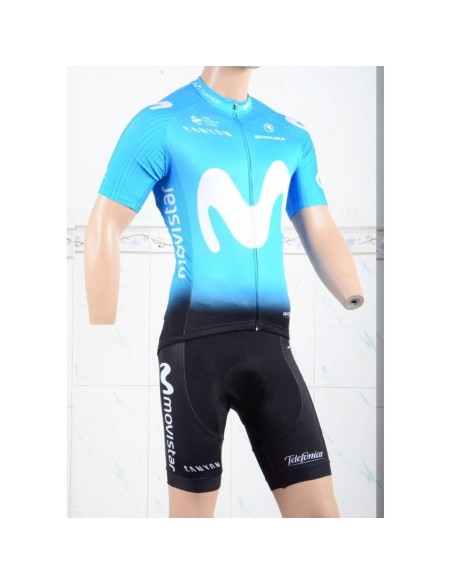 Conjunto corto de ciclismo Movistar: comodidad y estilo para tus paseos