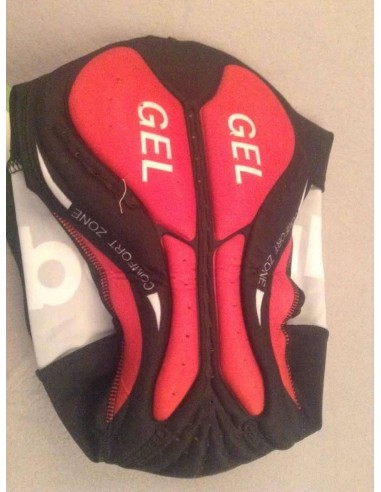 Conjunto corto de ciclismo Movistar: comodidad y estilo para tus paseos