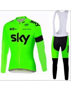 Ropa de ciclismo térmica SKY para estar cómodo en cualquier clima
