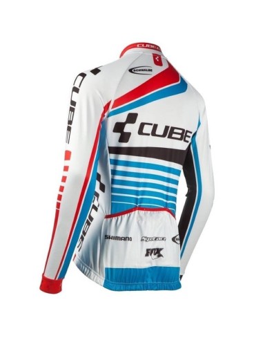 Ropa de ciclismo térmica CUBE para estar cómodo y fresco en tus rutas