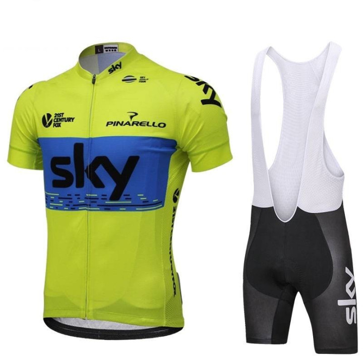 Conjunto Corto de Ciclismo SKY: Comodidad y Estilo para Tus Rutas de Verano