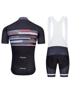 Conjunto de Ciclismo Giant: Comodidad y Estilo para tus Rutas 2