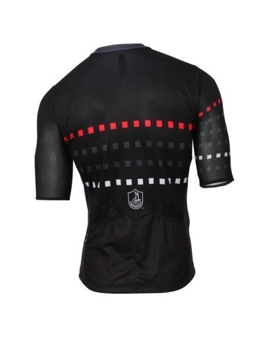 Equipación de ciclismo Campagnolo: comodidad y frescura para tus rutas