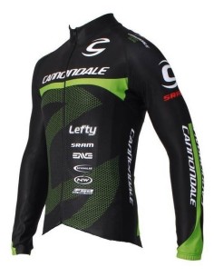 Ropa térmica de ciclismo Cannondale para un pedaleo cómodo y fresco 2