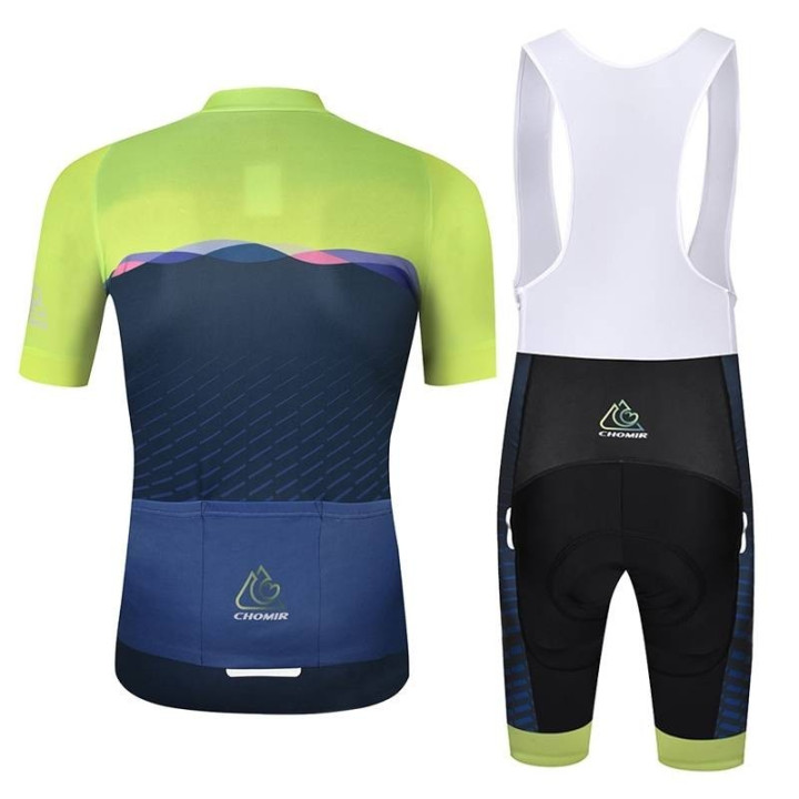 Conjunto corto de ciclismo Chomir: comodidad y frescura para tus paseos