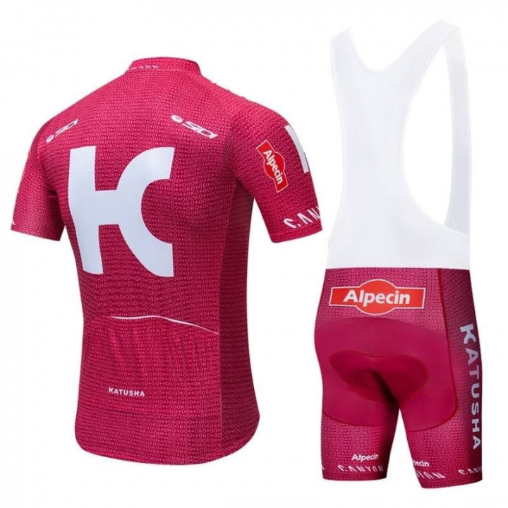 Conjunto de ciclismo Katusha: comodidad y estilo para tus rutas de verano