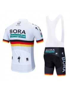 Conjunto corto de ciclismo Bora: comodidad y estilo para tus paseos 2