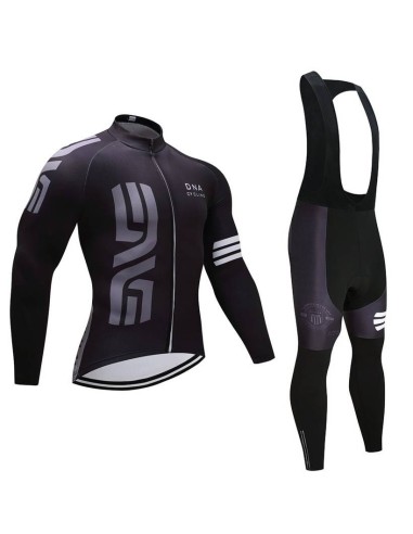 Ropa de ciclismo térmica ENVE para que pedalees cómodo y con estilo