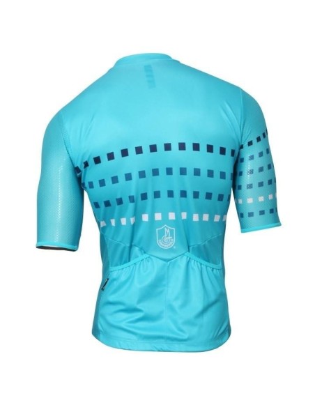 Equipación de ciclismo Campagnolo: comodidad y estilo para tus rutas de verano