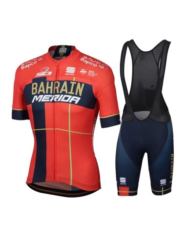 Conjunto corto de ciclismo Merida Bahrain: comodidad y estilo para tus paseos