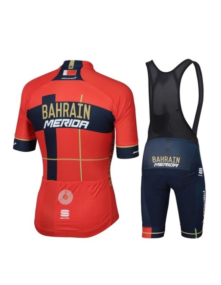 Conjunto corto de ciclismo Merida Bahrain: comodidad y estilo para tus paseos