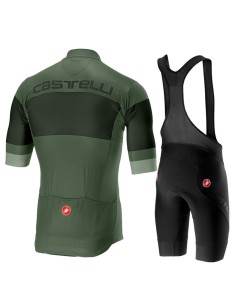 Equipación de ciclismo Castelli: comodidad y estilo para tus rutas de verano 2