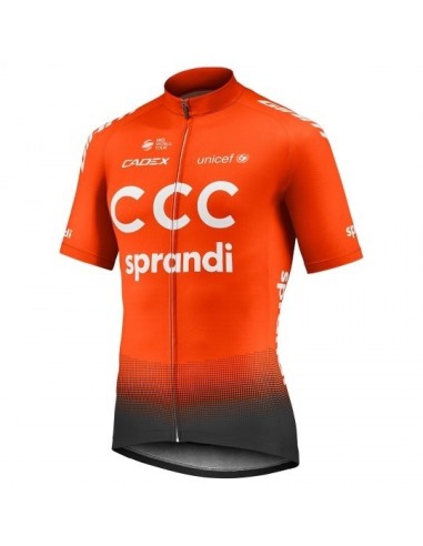 Conjunto de ciclismo corto CCC: comodidad y frescura para tus rutas