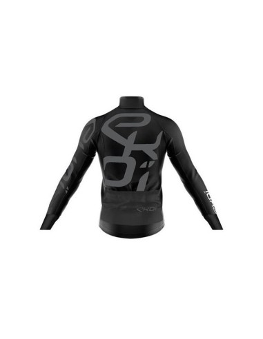 Ropa térmica de ciclismo EKOI para estar cómodo en cualquier clima