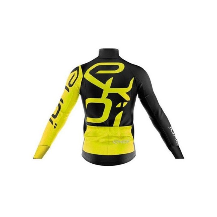 Ropa de ciclismo térmica EKOI: comodidad y frescura en cada pedaleada