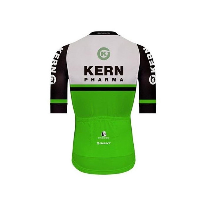 Conjunto de ciclismo corto KERN PHARMA para un verano cómodo y fresco