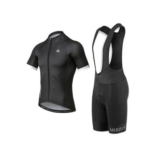 Ropa de ciclismo de verano con tirantes Merida: comodidad y frescura para tus paseos