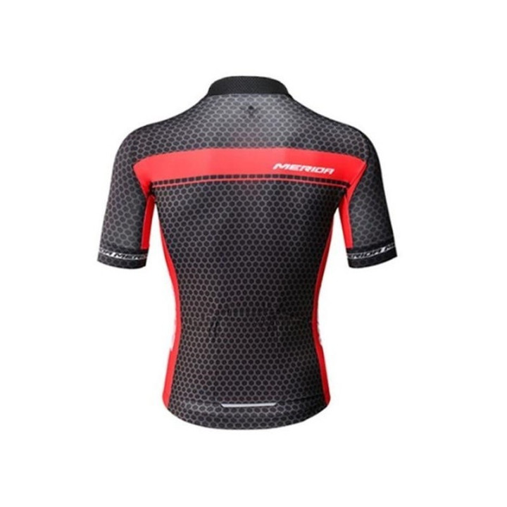 Ropa de ciclismo de verano Merida: confort y estilo para tus paseos