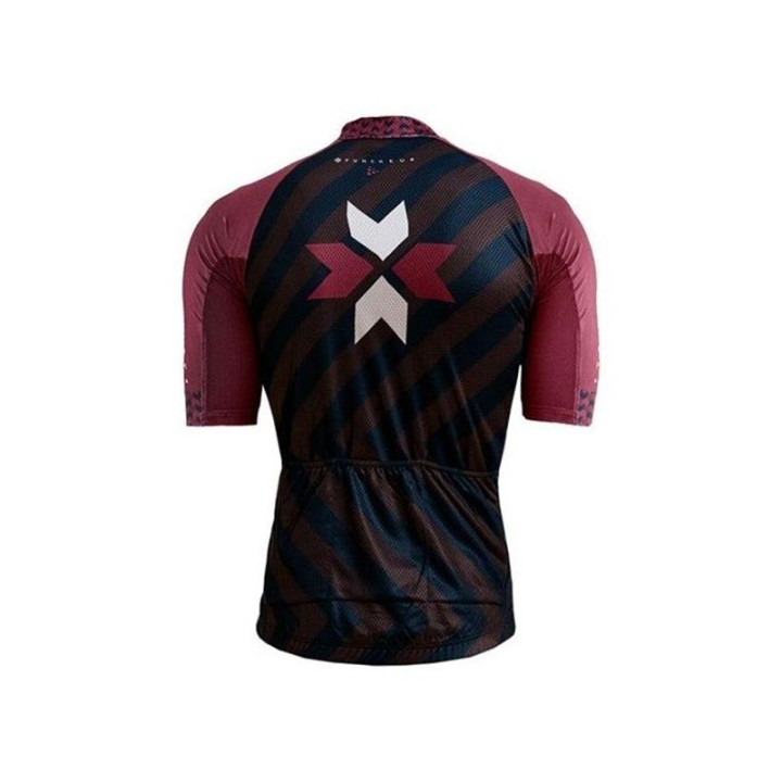 Ropa de ciclismo de verano CRAFT: comodidad y estilo para tus paseos