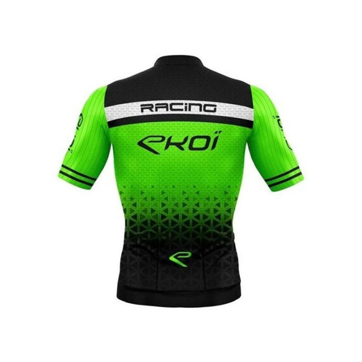 Conjunto de ciclismo corto EKOI para disfrutar del verano en la bici