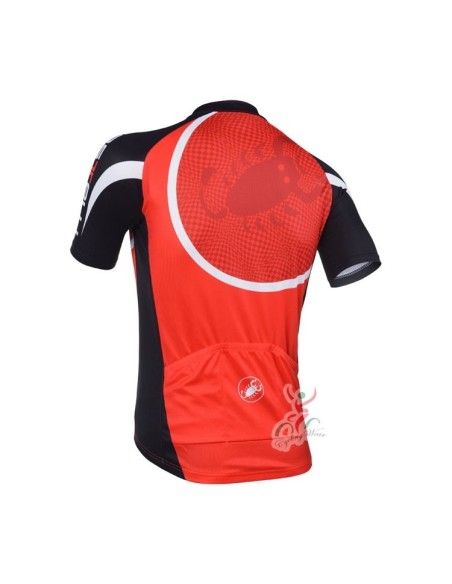 "Conjunto corto de ciclismo Castelli para un verano cómodo y fresco"