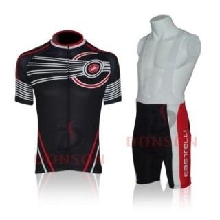 Conjunto de ciclismo Castelli para el verano, comodidad y estilo en cada pedaleo