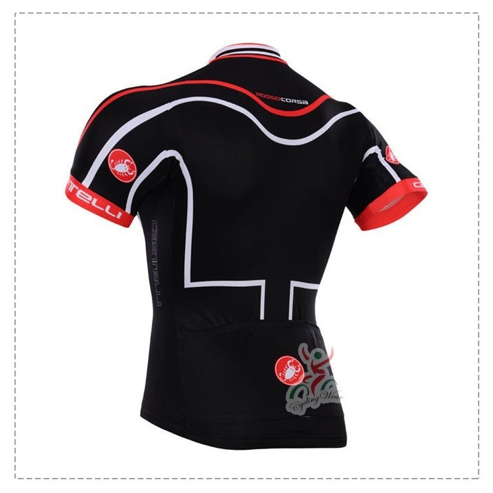 Conjunto de ciclismo corto 3T Castelli para el verano: comodidad y frescura al pedalear